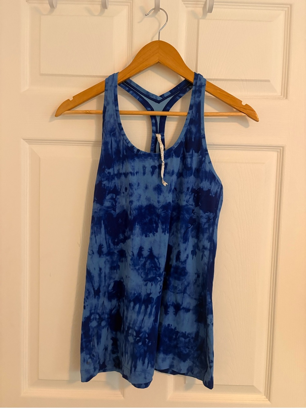 Lululemon blue tiedye tank